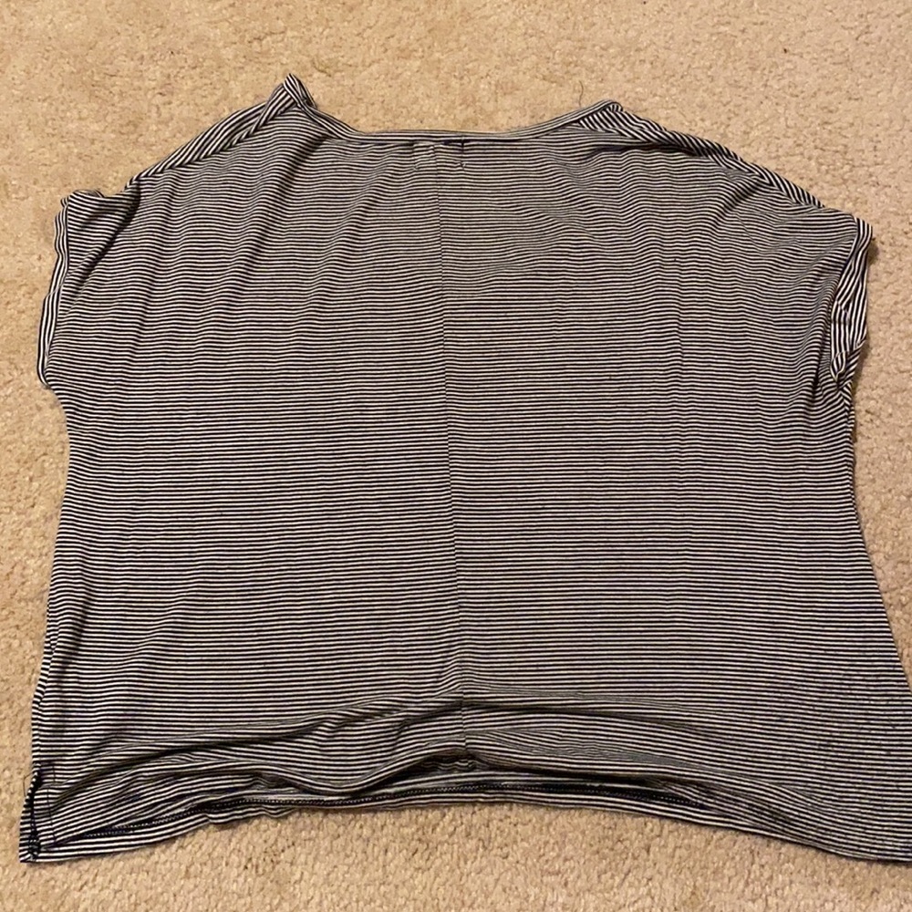 Top - Picture 2 of 2